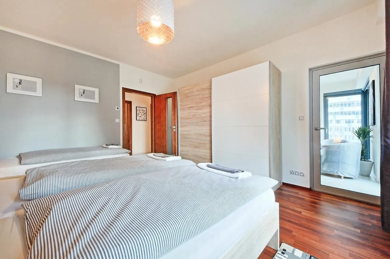 Ol Apartments Prag